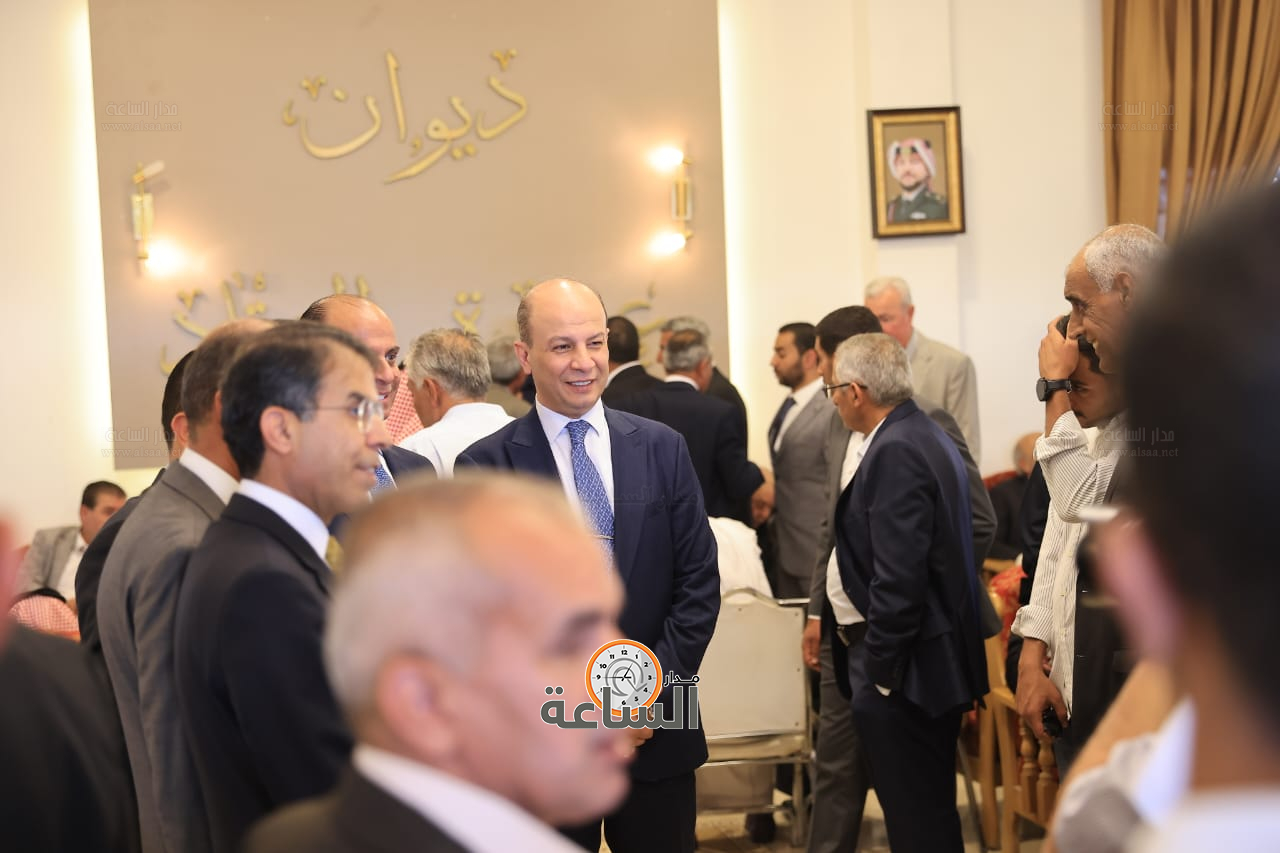 Madar Al-Saa Images 0.8144912221568726