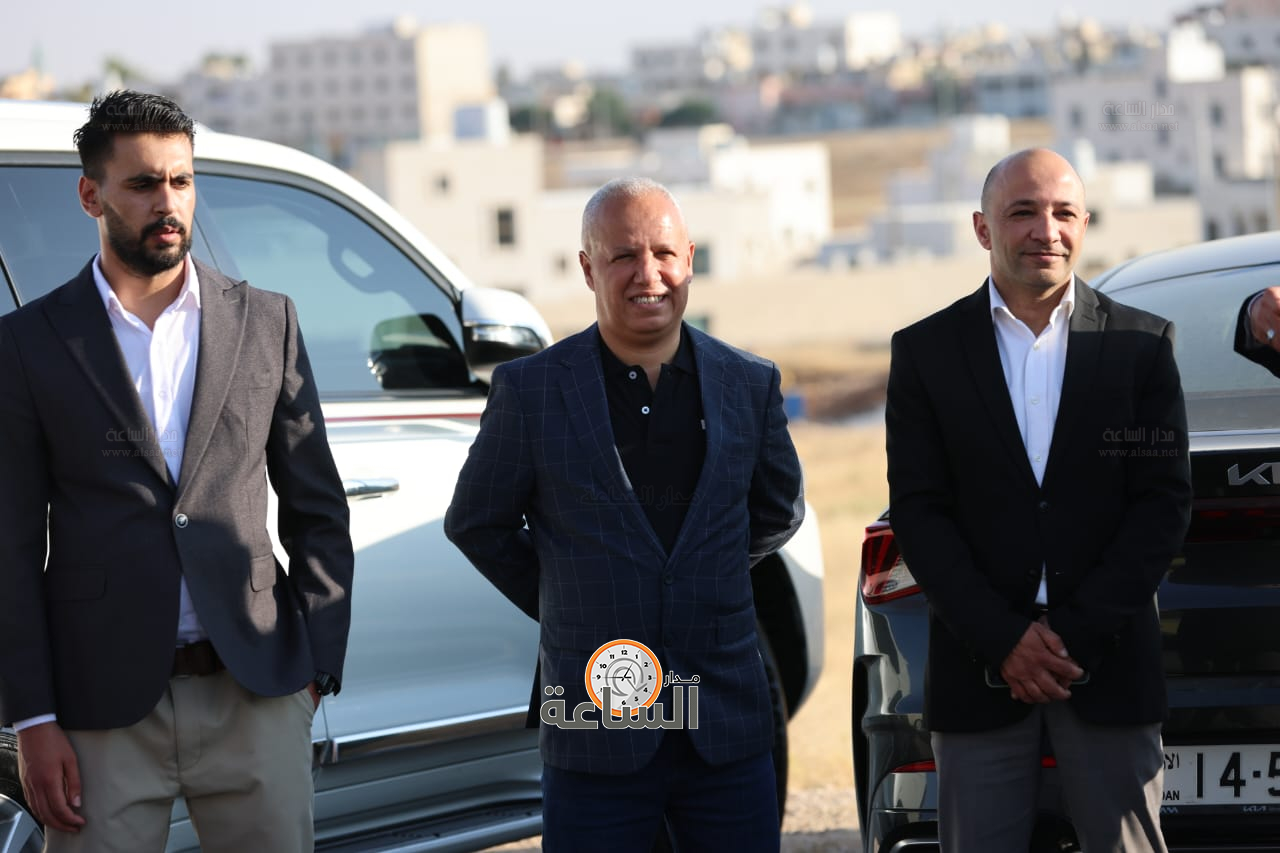 Madar Al-Saa Images 0.5616653045395396