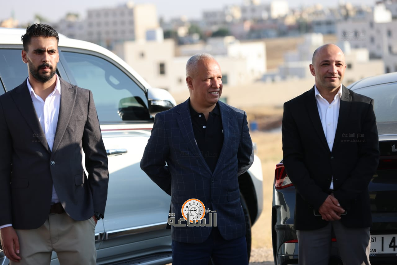 Madar Al-Saa Images 0.8038151310546355