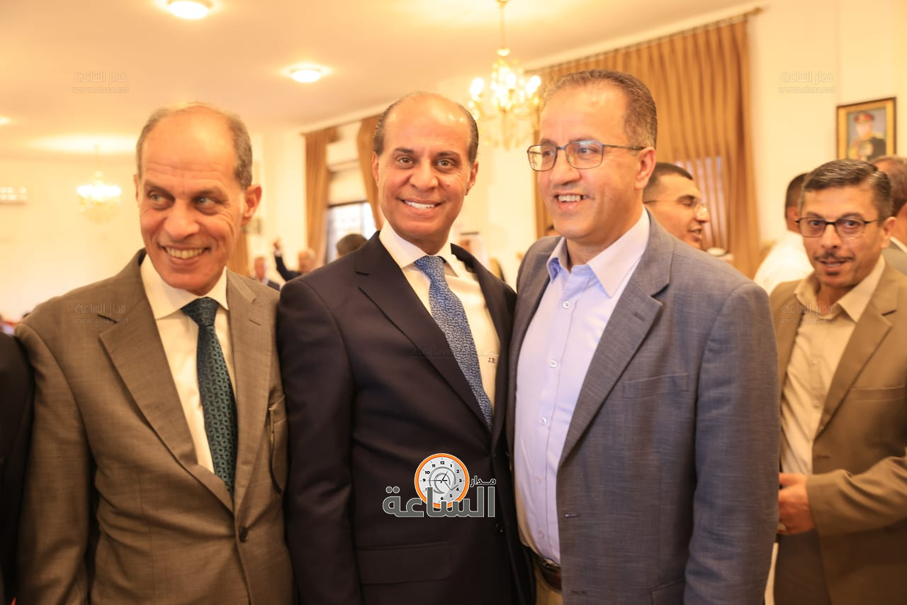 Madar Al-Saa Images 0.4302256791651602