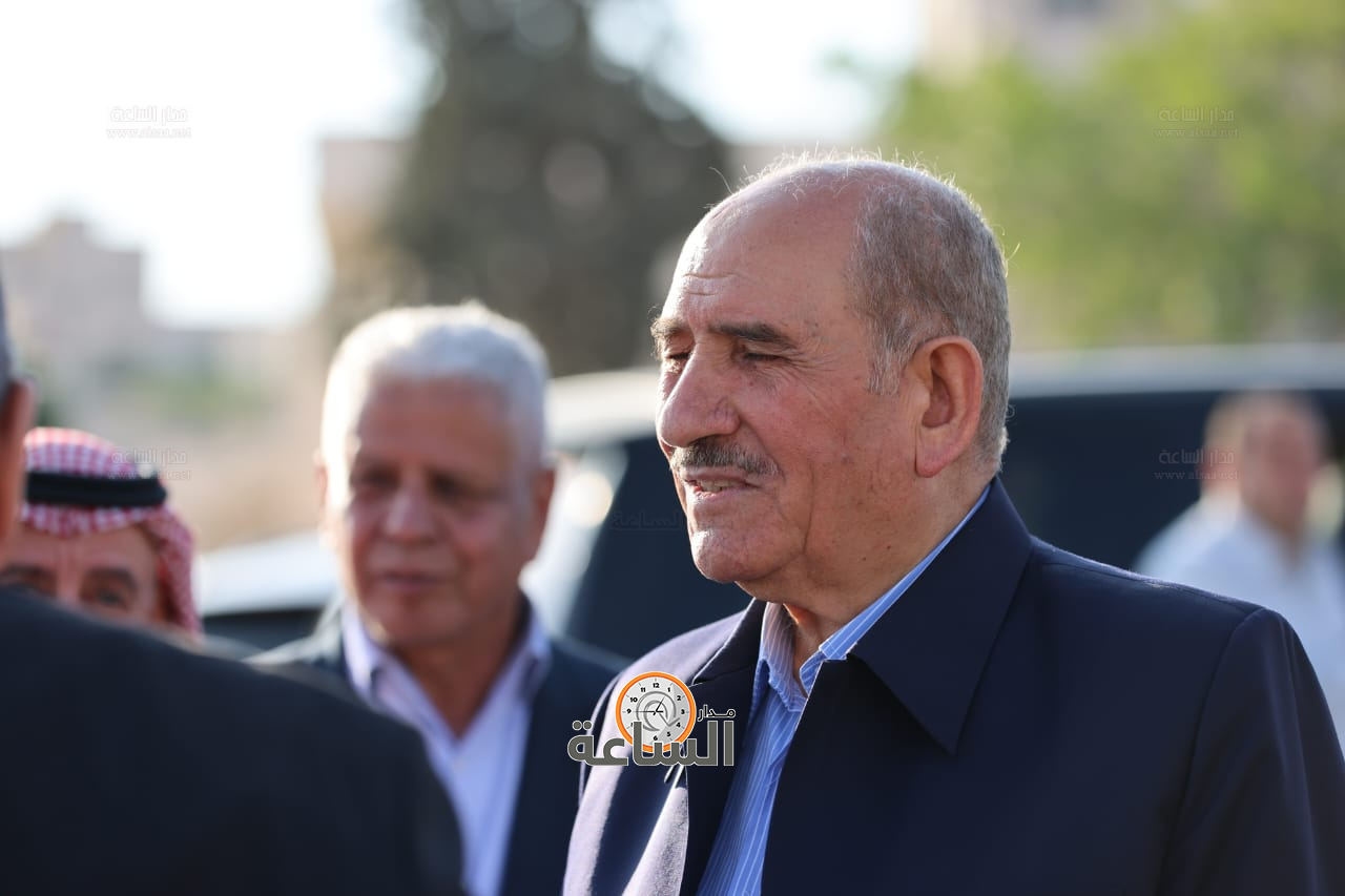 Madar Al-Saa Images 0.44368539791692274