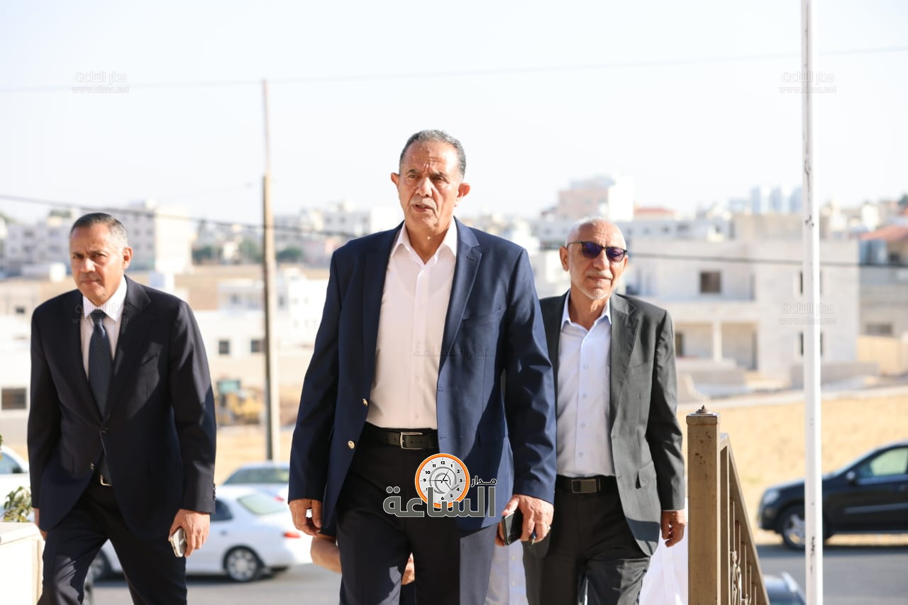 Madar Al-Saa Images 0.7985350384709582