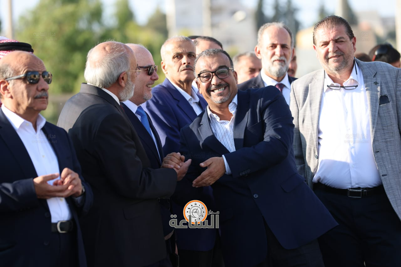 Madar Al-Saa Images 0.6116859468878465