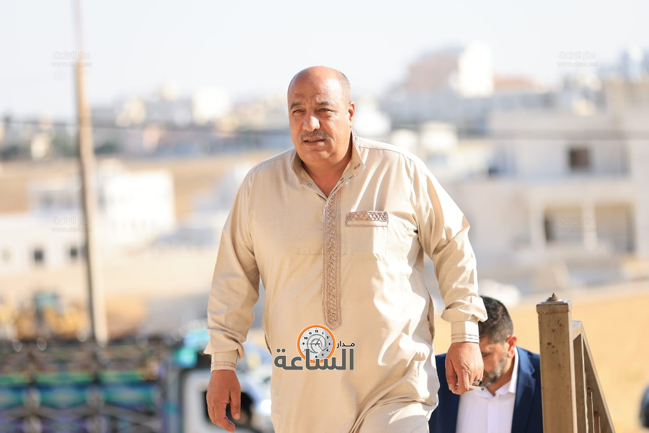 Madar Al-Saa Images 0.912258676817495