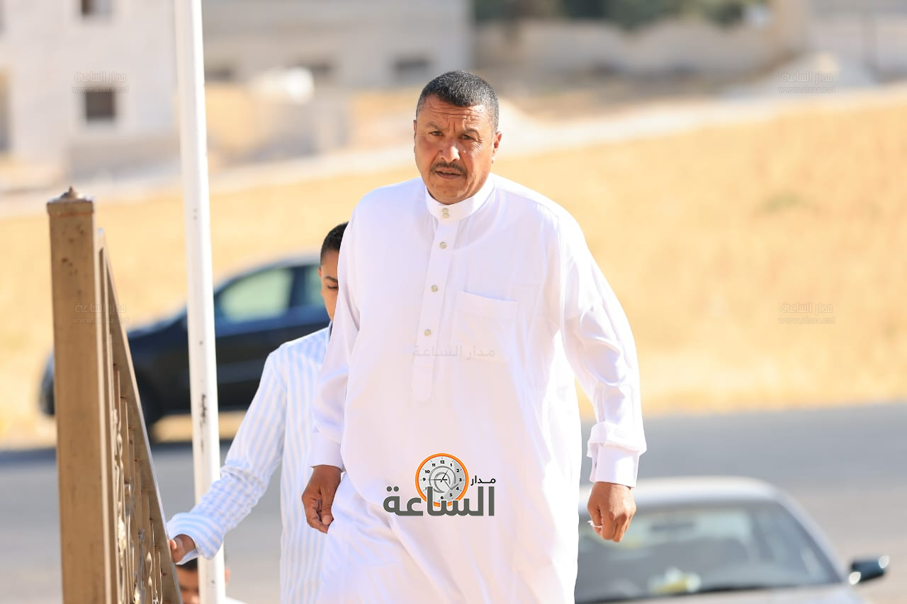 Madar Al-Saa Images 0.41391128409848454