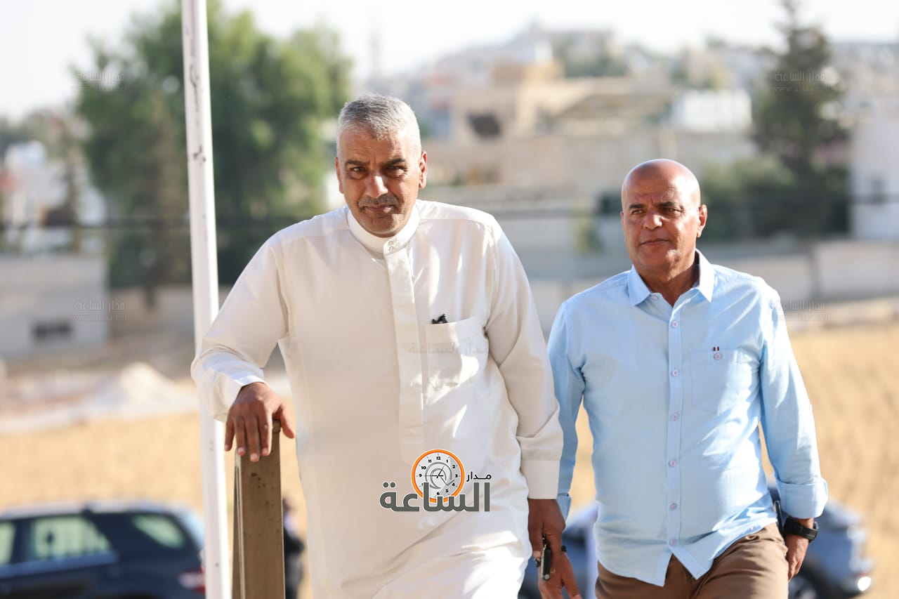 Madar Al-Saa Images 0.8827874668673693