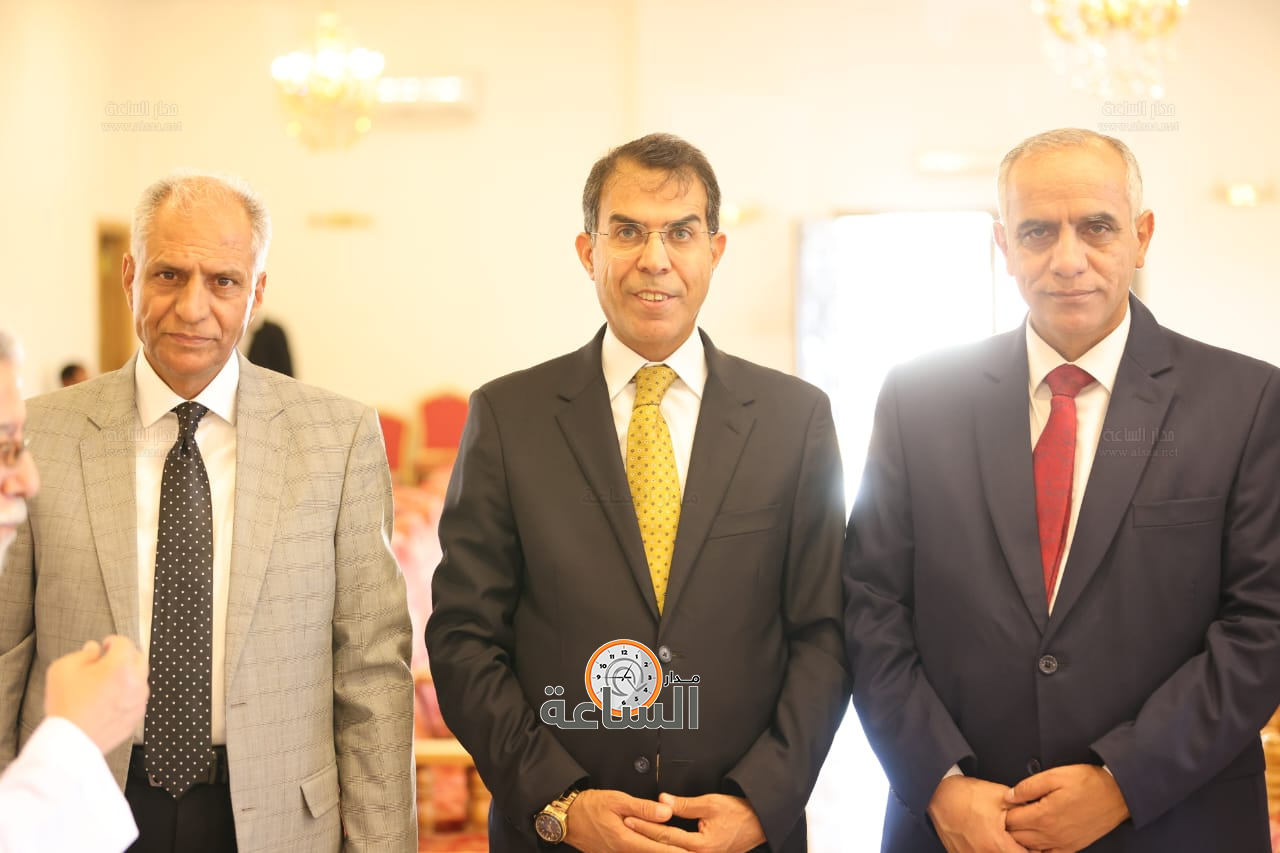 Madar Al-Saa Images 0.3788141713601515