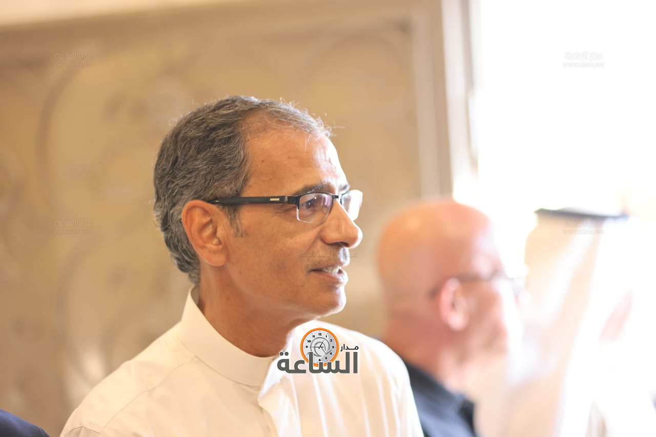 Madar Al-Saa Images 0.012153897608165876