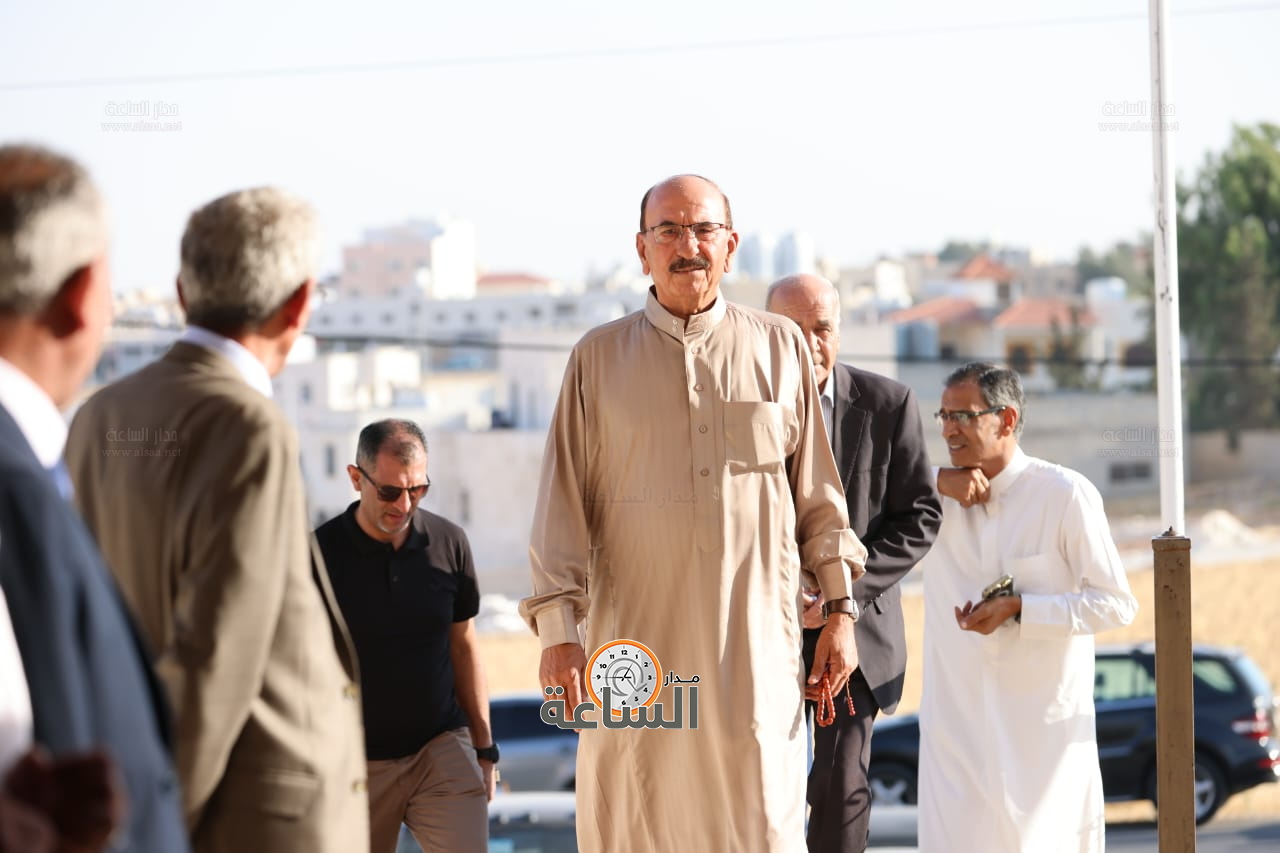 Madar Al-Saa Images 0.7962408701629217