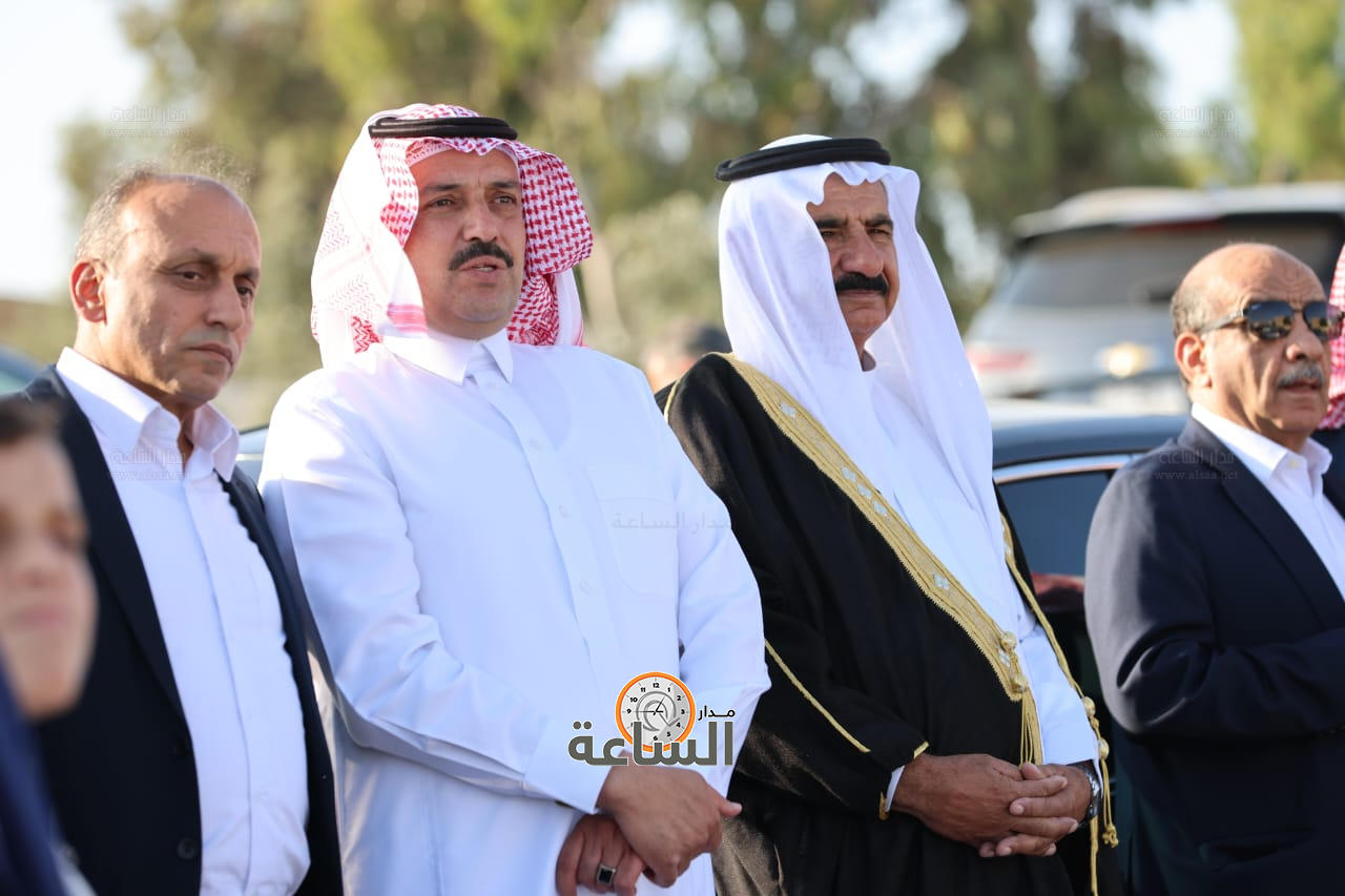 Madar Al-Saa Images 0.4436509305447146