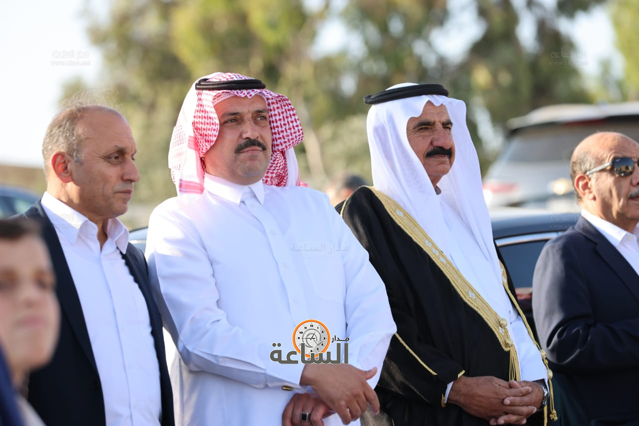 Madar Al-Saa Images 0.40681569994016453