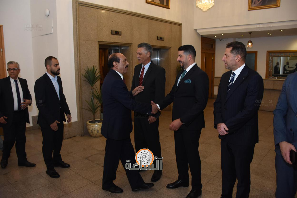 Madar Al-Saa Images 0.8998165539871043