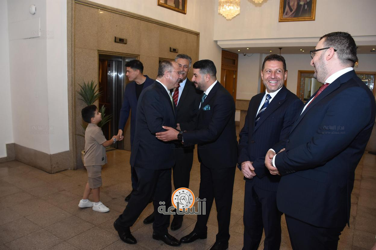 Madar Al-Saa Images 0.07943633034815267