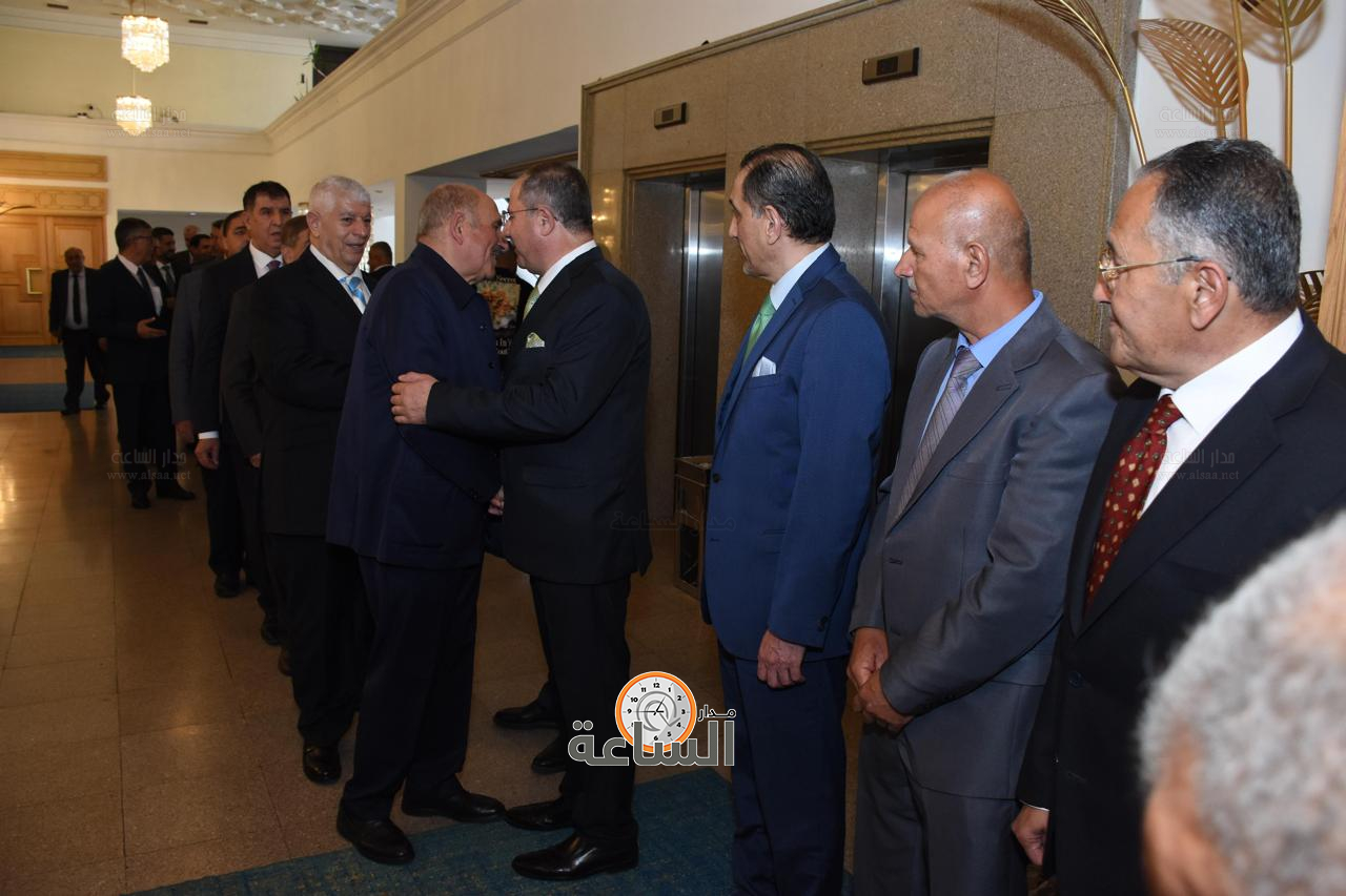 Madar Al-Saa Images 0.6714625516174284