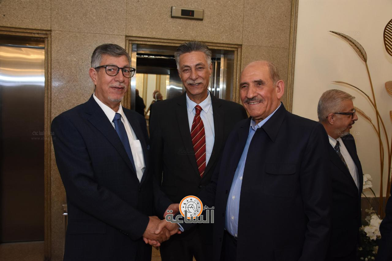 Madar Al-Saa Images 0.21437763824825207