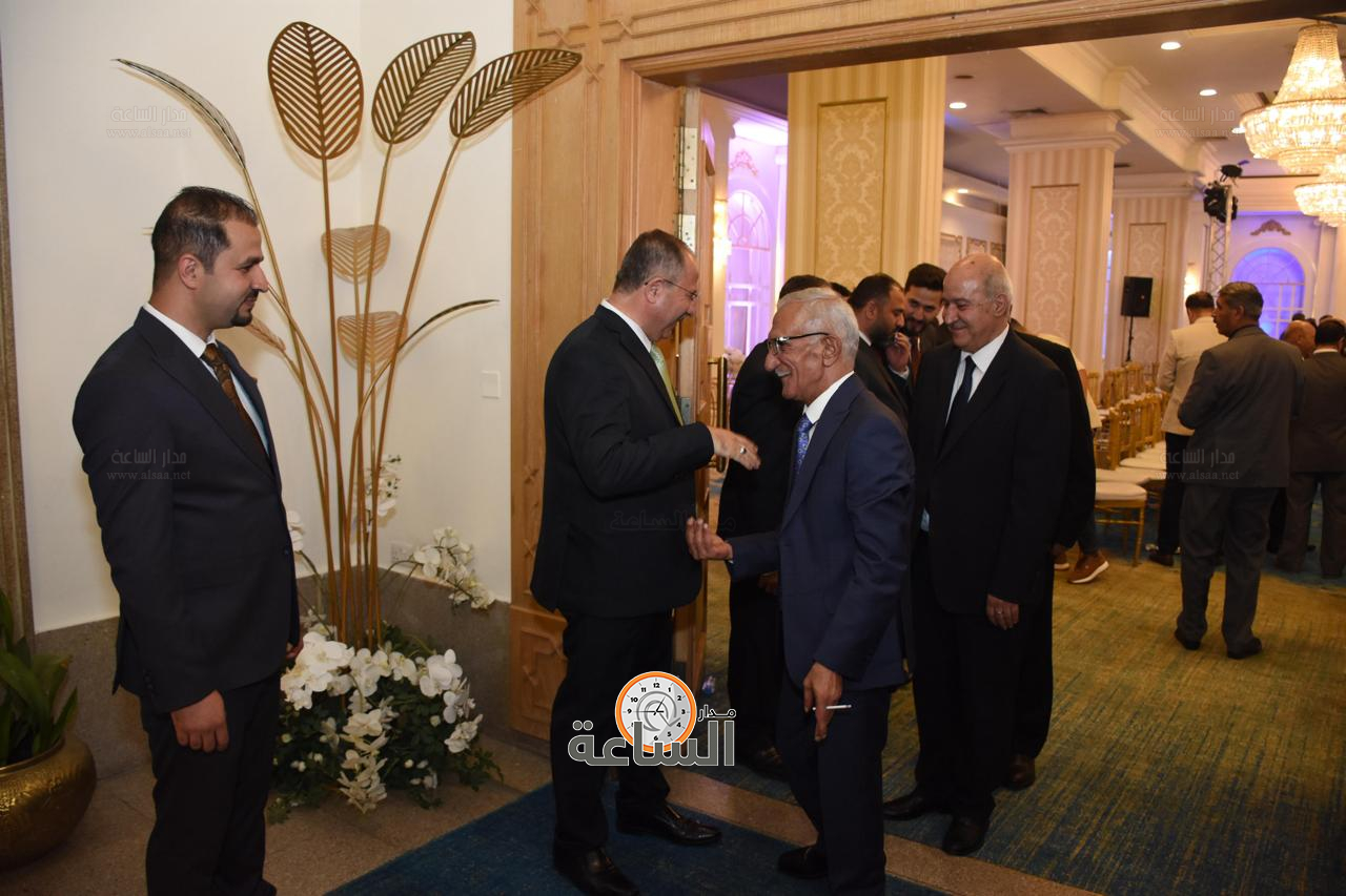 Madar Al-Saa Images 0.18272090747706893