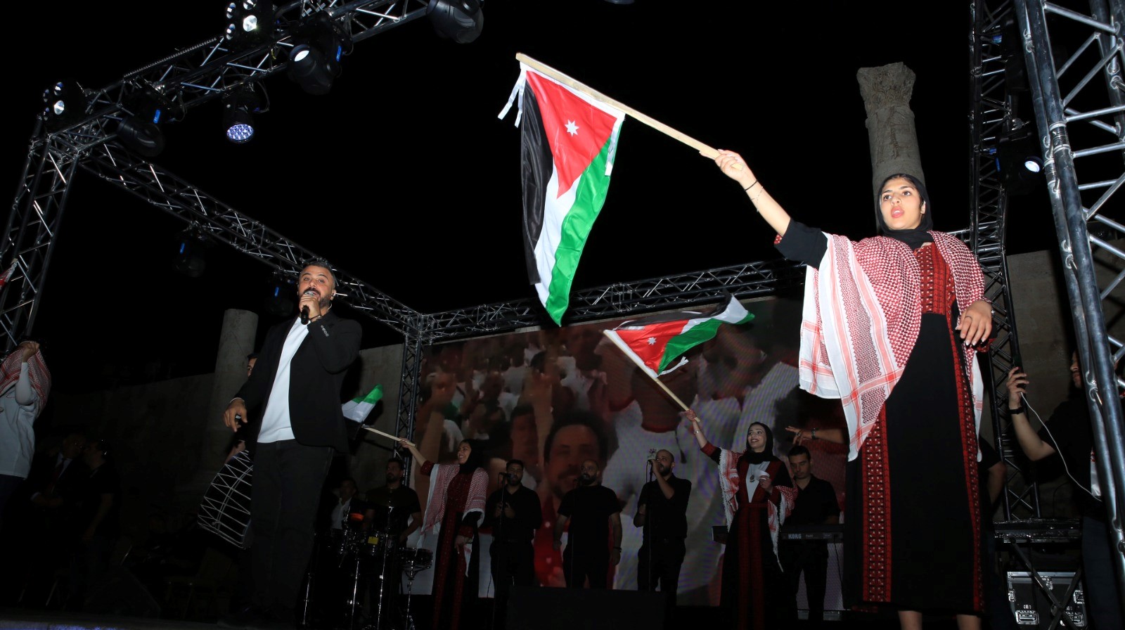 Madar Al-Saa Images 0.7916846725033082