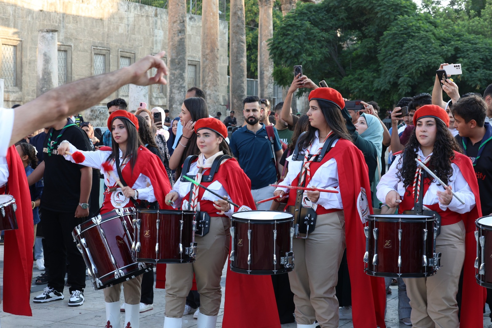 Madar Al-Saa Images 0.5763182588826921