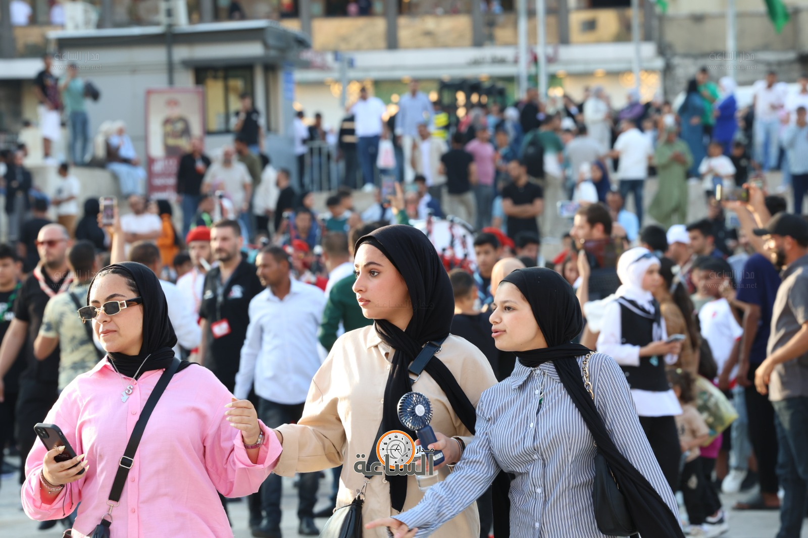 Madar Al-Saa Images 0.49518292588769197