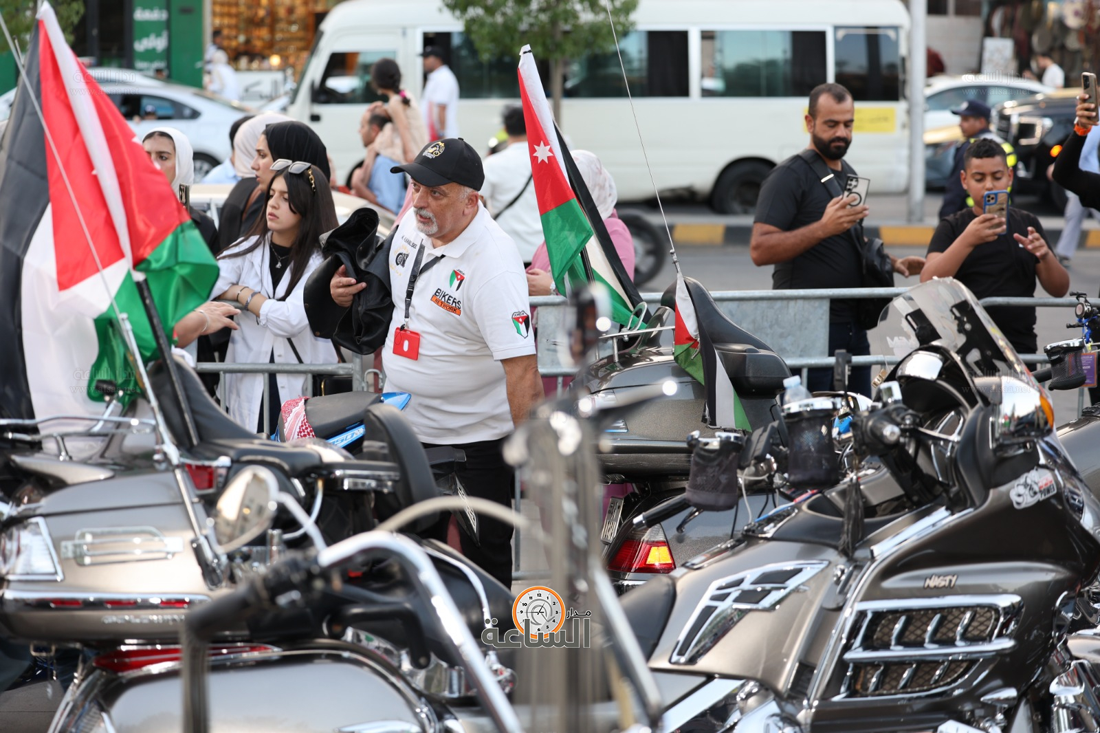 Madar Al-Saa Images 0.7018189651238343