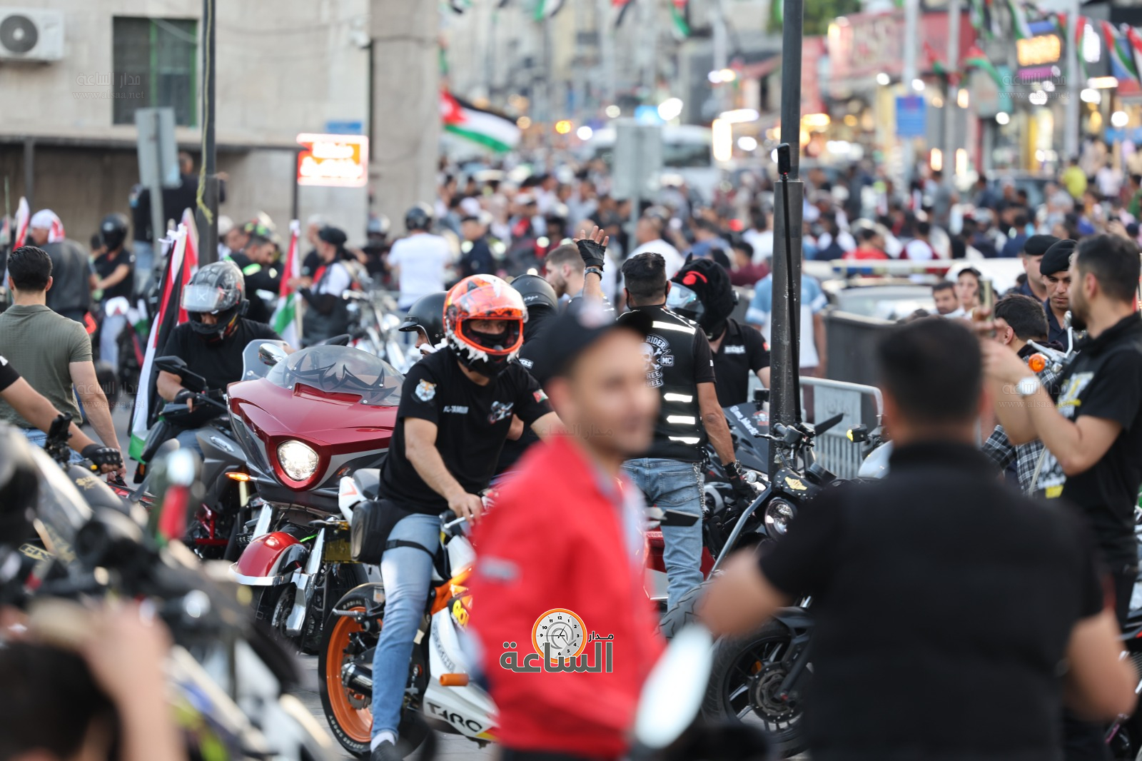 Madar Al-Saa Images 0.695897906410396