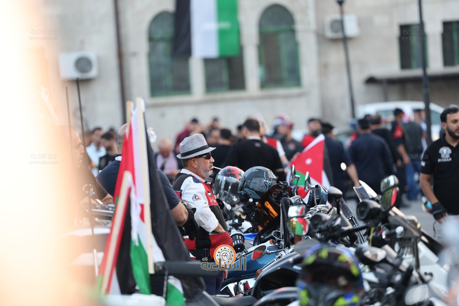 Madar Al-Saa Images 0.40511960272579306