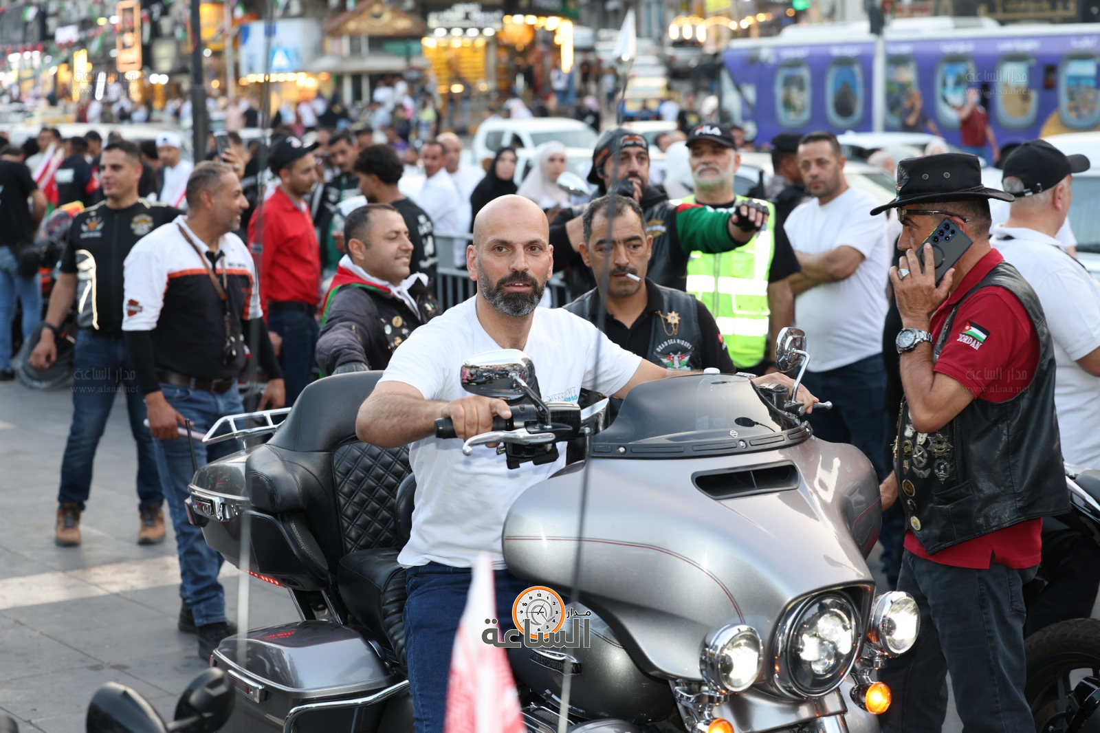 Madar Al-Saa Images 0.7927579323626232