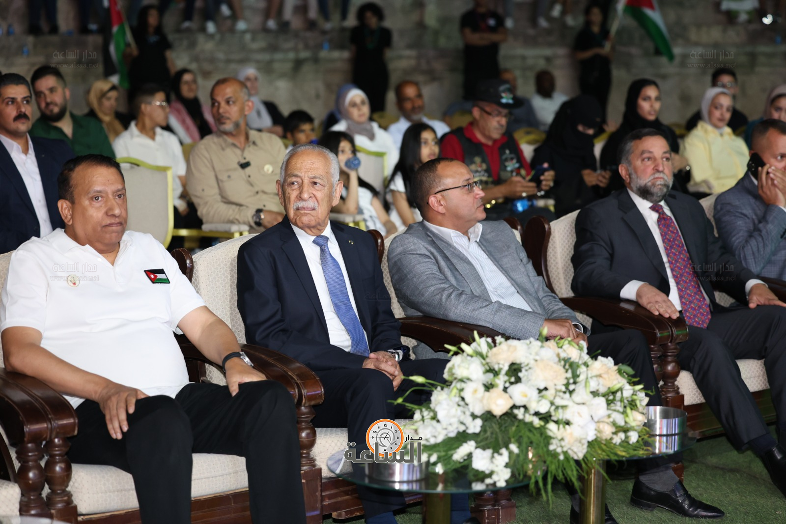 Madar Al-Saa Images 0.6120065157253122