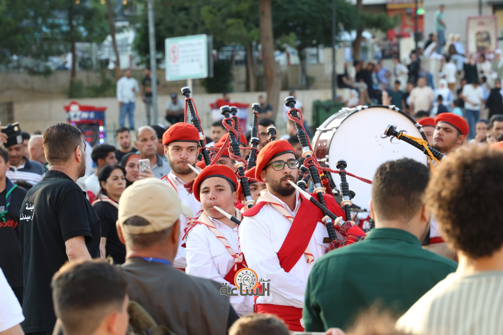 Madar Al-Saa Images 0.5101684978994938