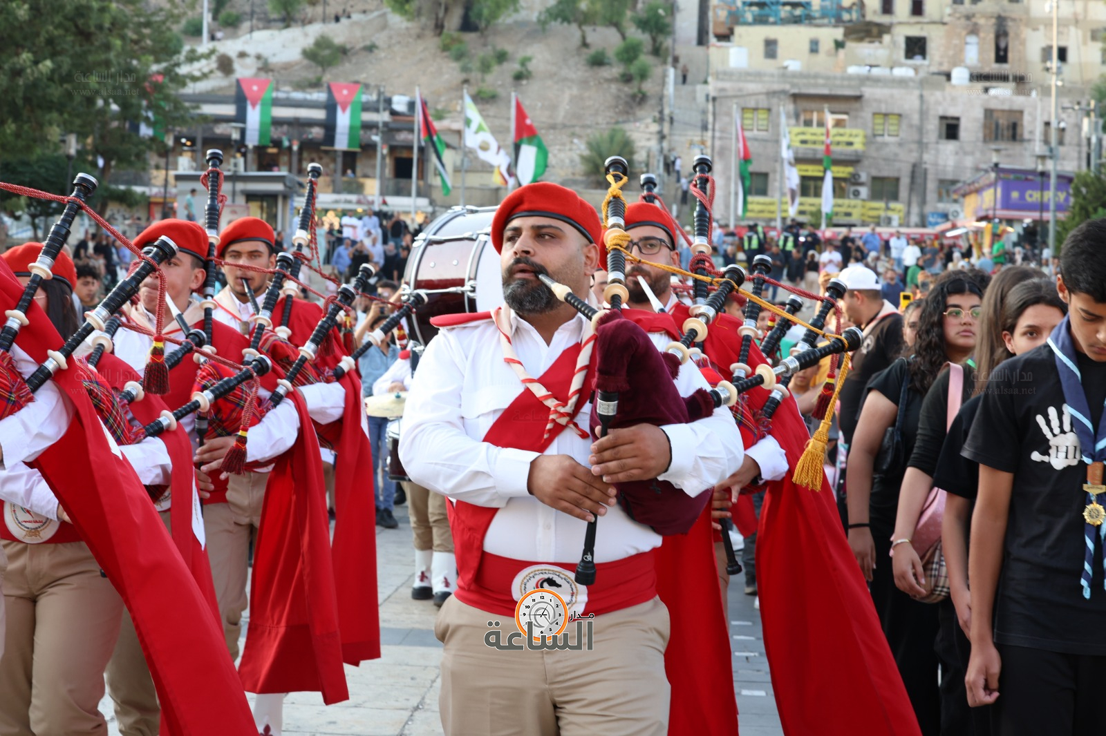 Madar Al-Saa Images 0.6307068362657899