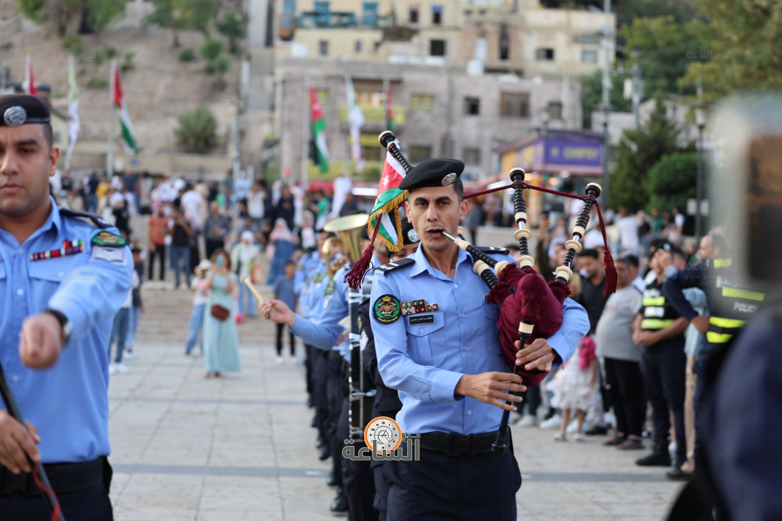 Madar Al-Saa Images 0.22837368427780302