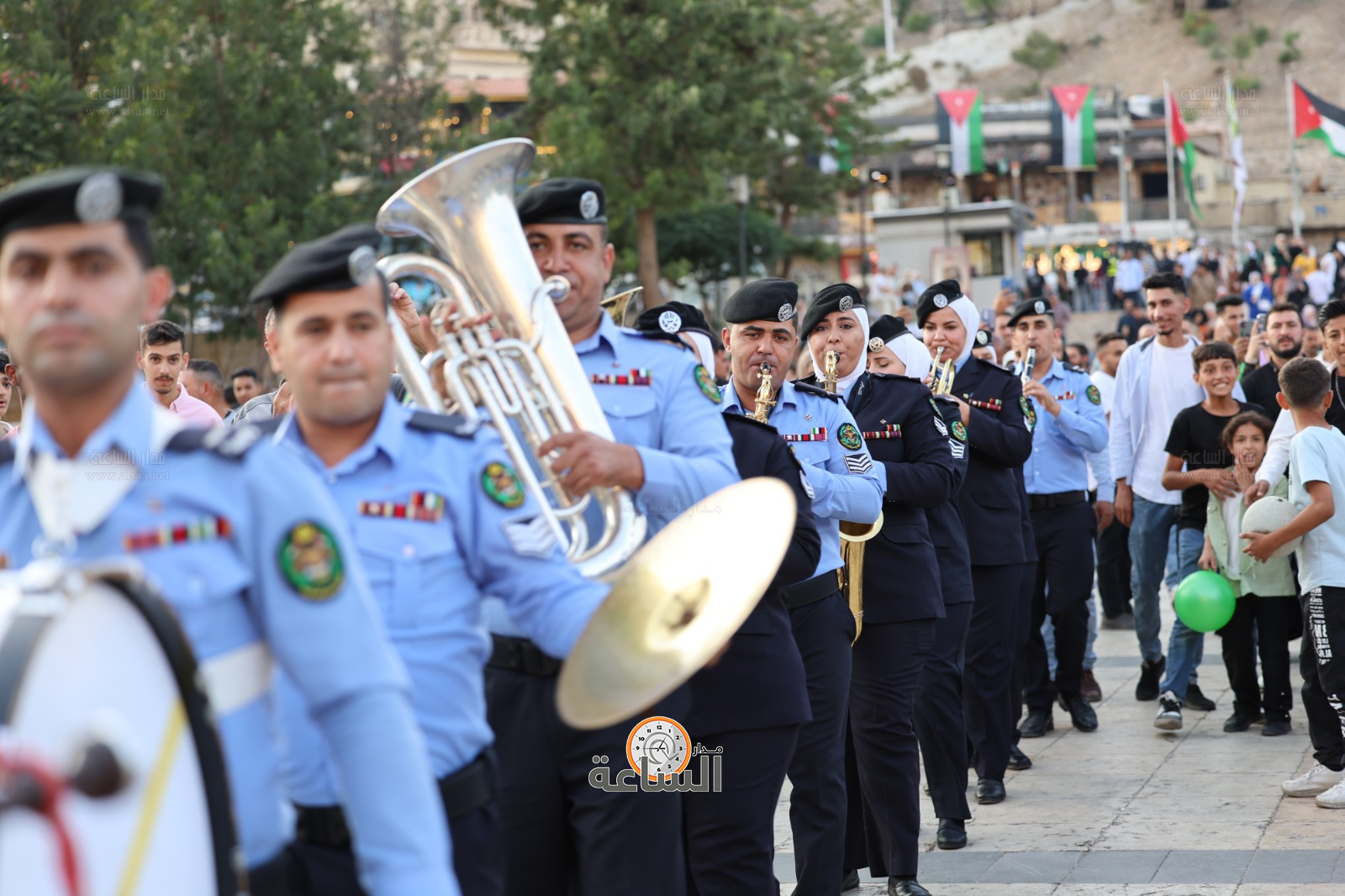 Madar Al-Saa Images 0.0205557276449837