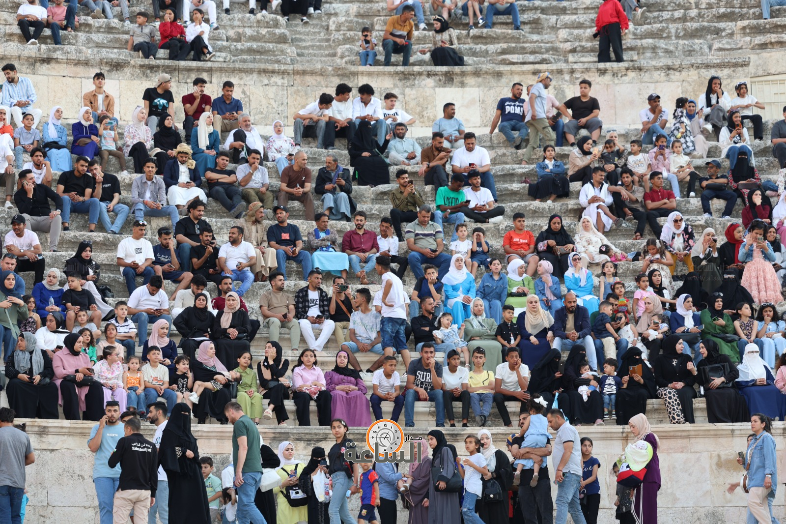 Madar Al-Saa Images 0.3746570234033435