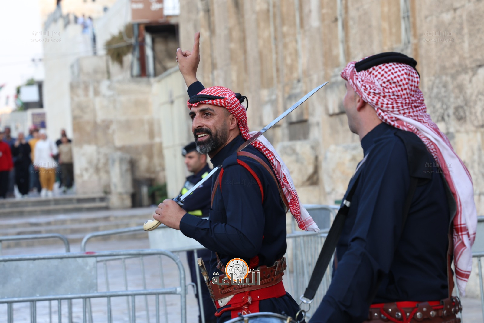 Madar Al-Saa Images 0.8777651902283495