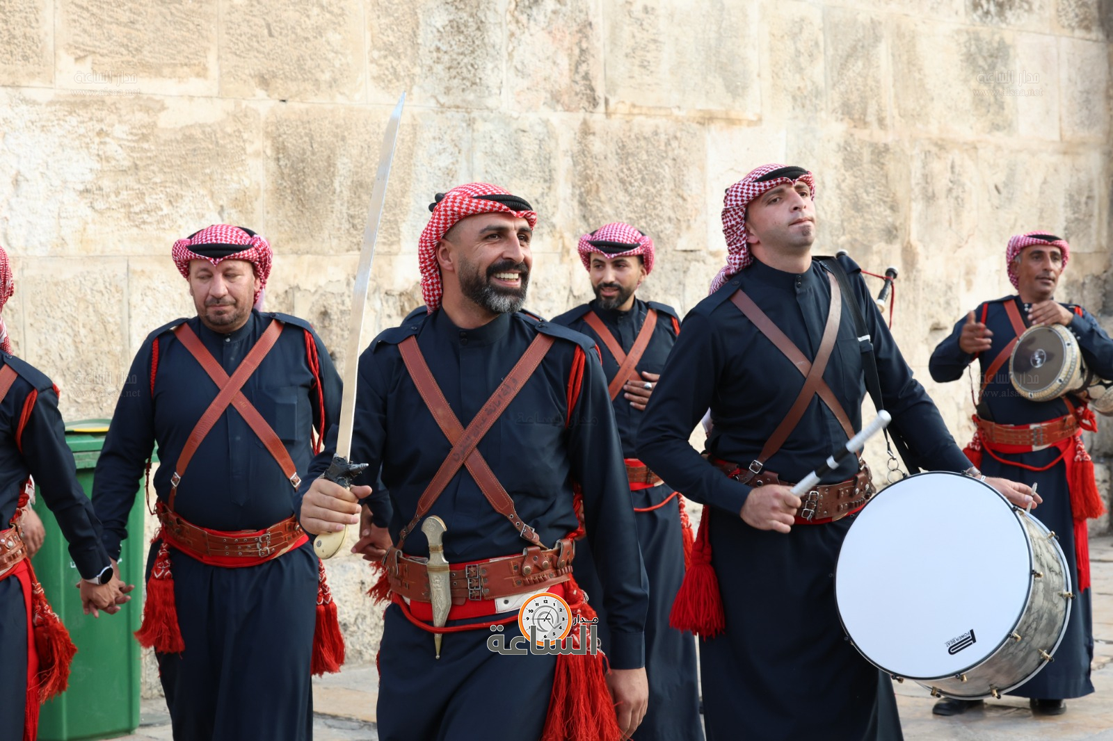 Madar Al-Saa Images 0.981512074479728