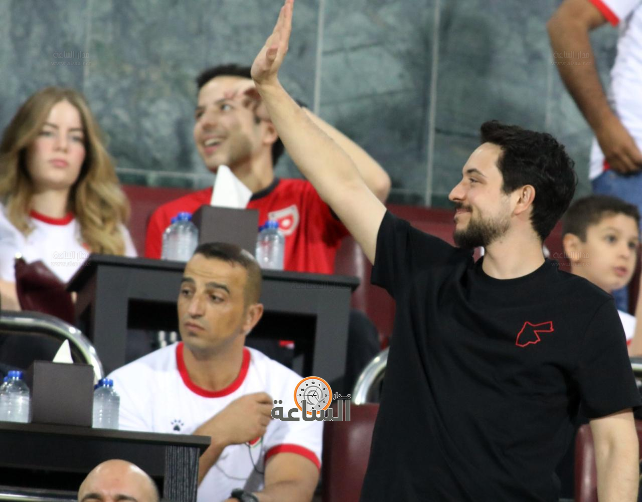 Madar Al-Saa Images 0.7281645361850069