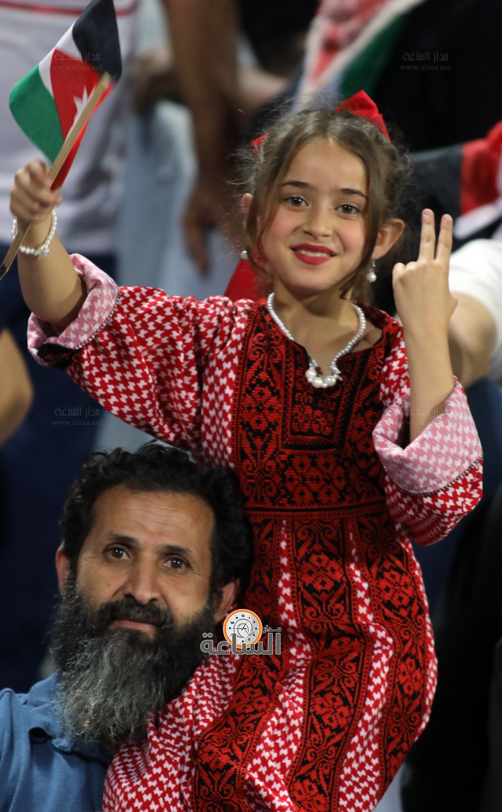 Madar Al-Saa Images 0.38223915368815