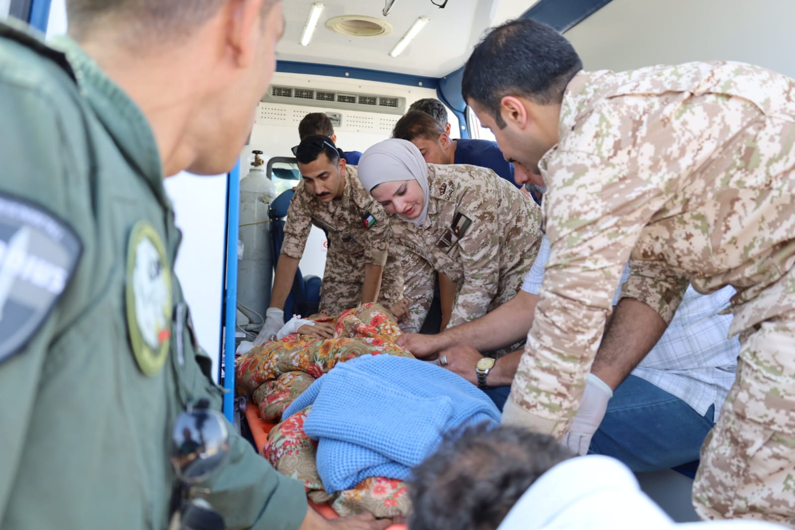 Madar Al-Saa Images 0.014779077911340144