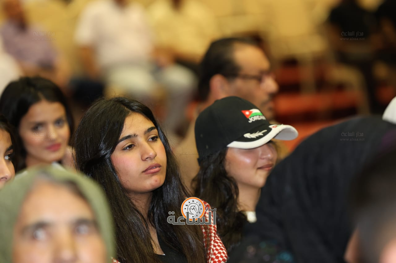 Madar Al-Saa Images 0.17381610114241675