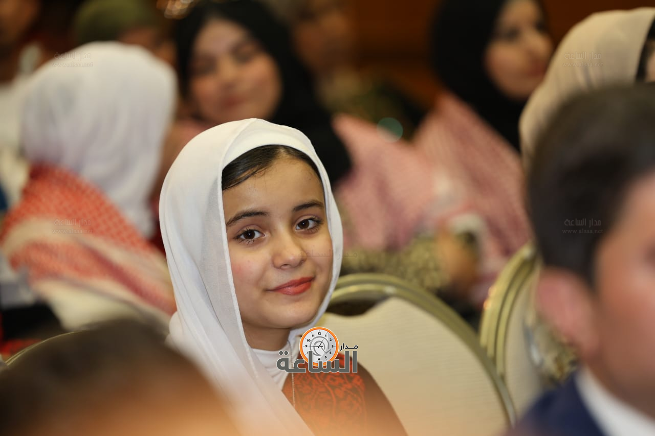 Madar Al-Saa Images 0.34300881872447075