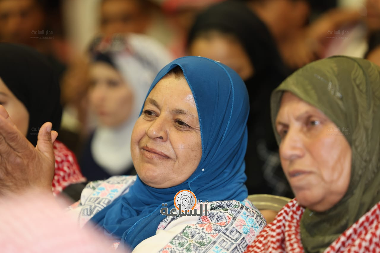 Madar Al-Saa Images 0.037731659994995725