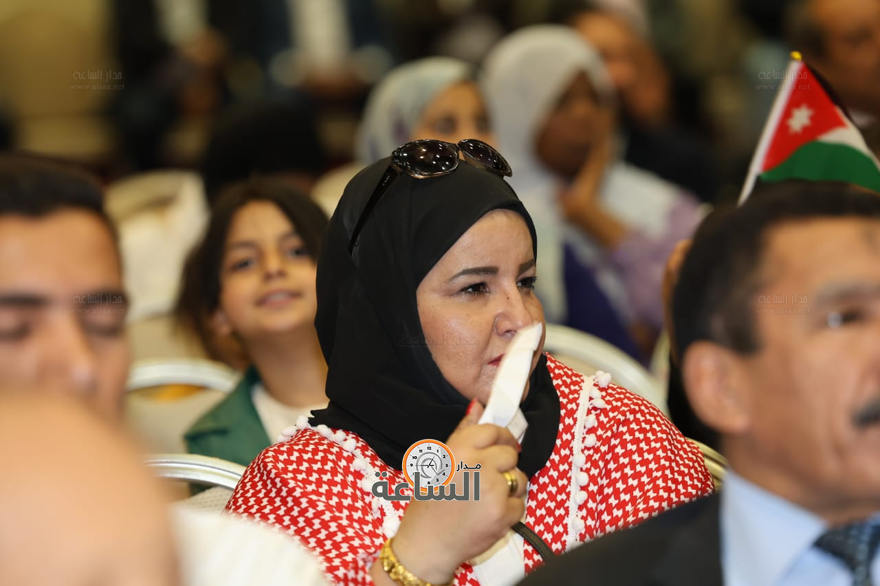 Madar Al-Saa Images 0.8346249804969262