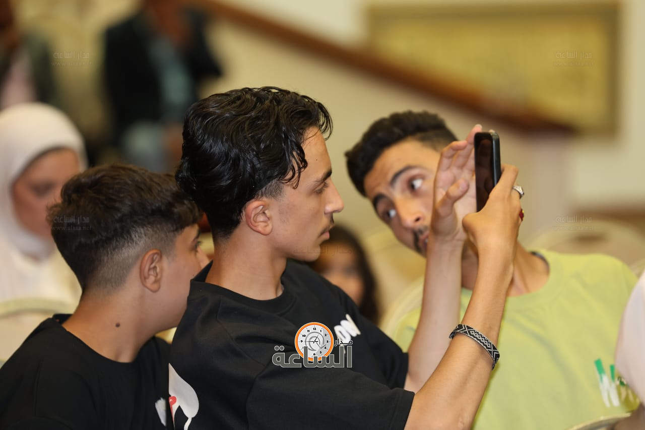 Madar Al-Saa Images 0.781578492669448