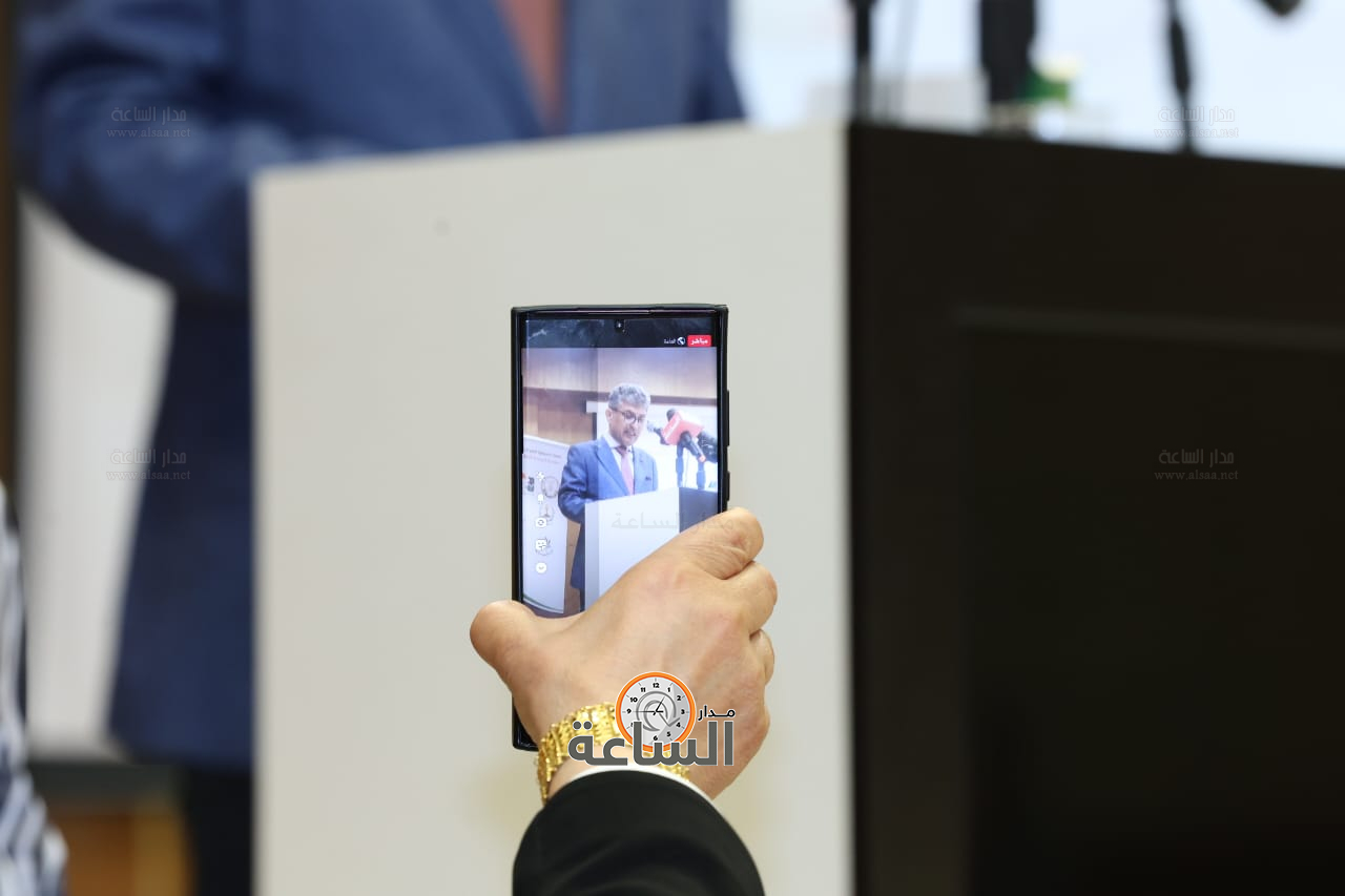 Madar Al-Saa Images 0.6949477460582439