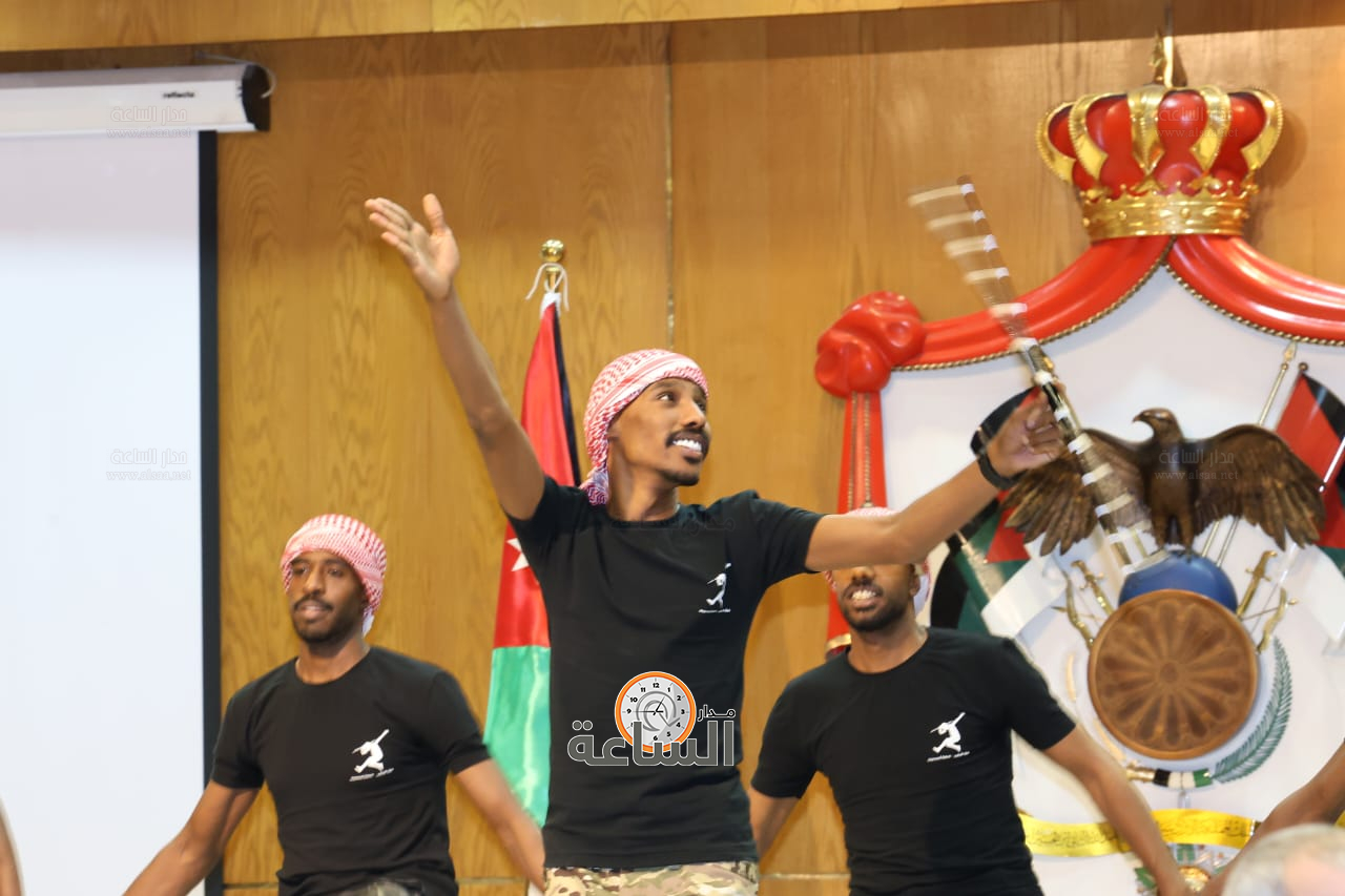 Madar Al-Saa Images 0.7996036059348487