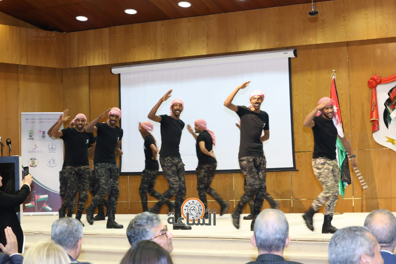 Madar Al-Saa Images 0.9078645377312217