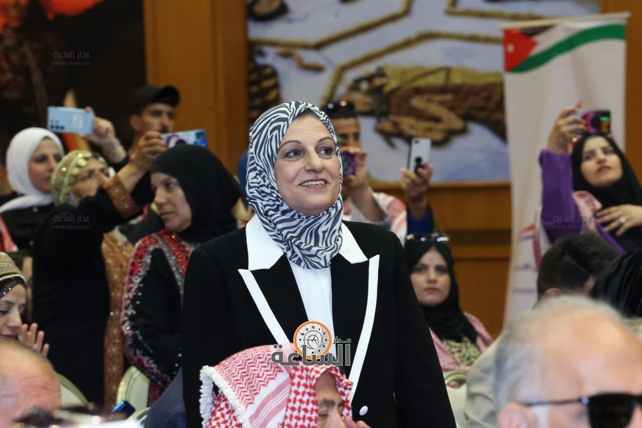 Madar Al-Saa Images 0.03588720510405918