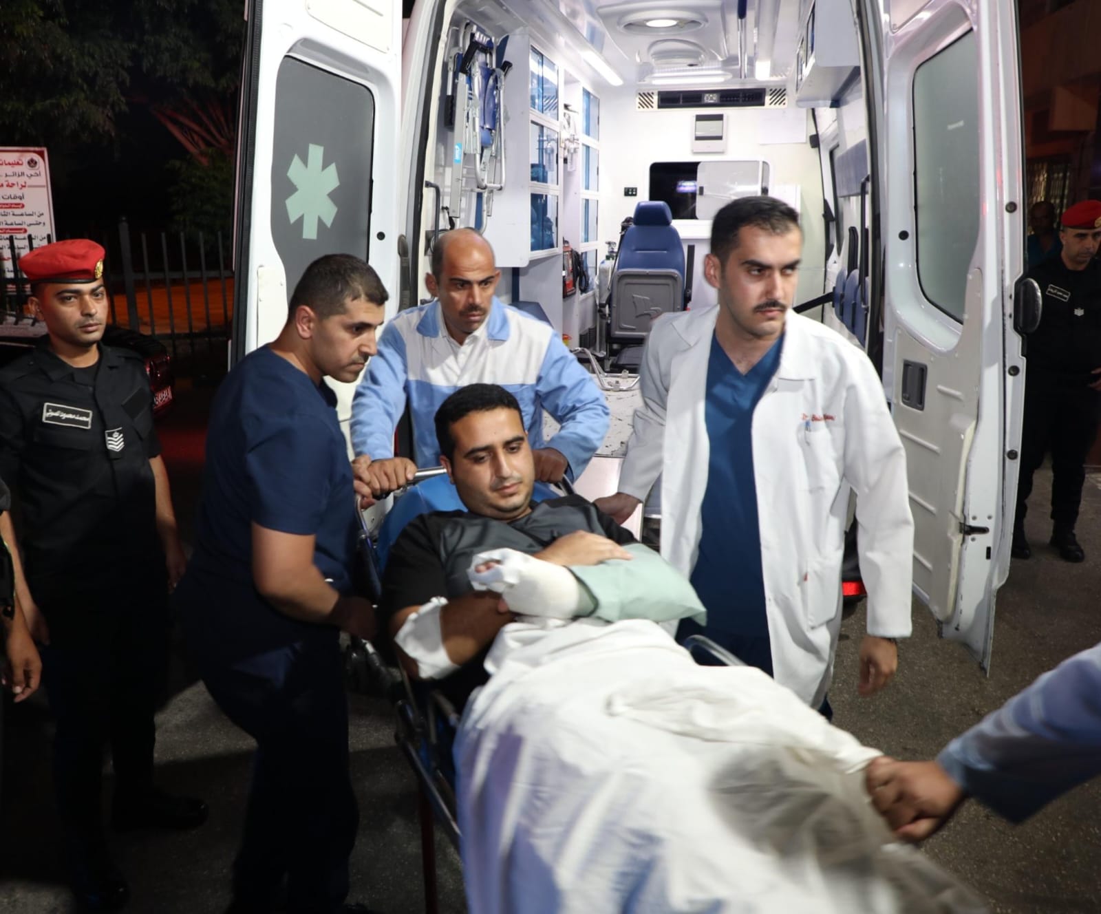 Madar Al-Saa Images 0.6680434550757184