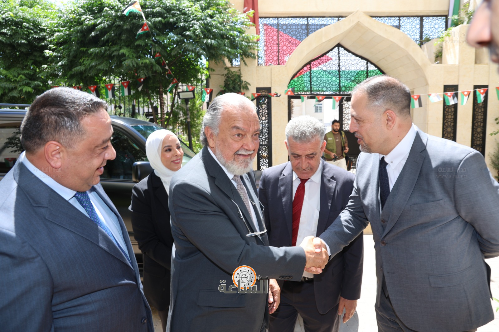 Madar Al-Saa Images 0.7788944679655634