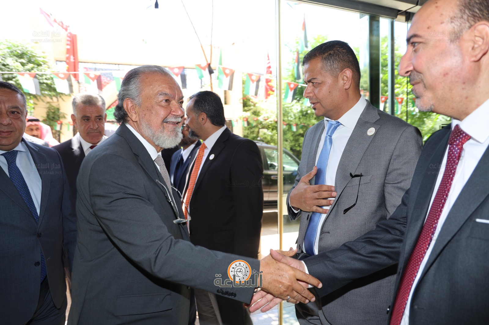 Madar Al-Saa Images 0.6167043309071649